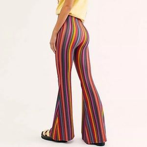 Float on Flare Harper Printed Pants